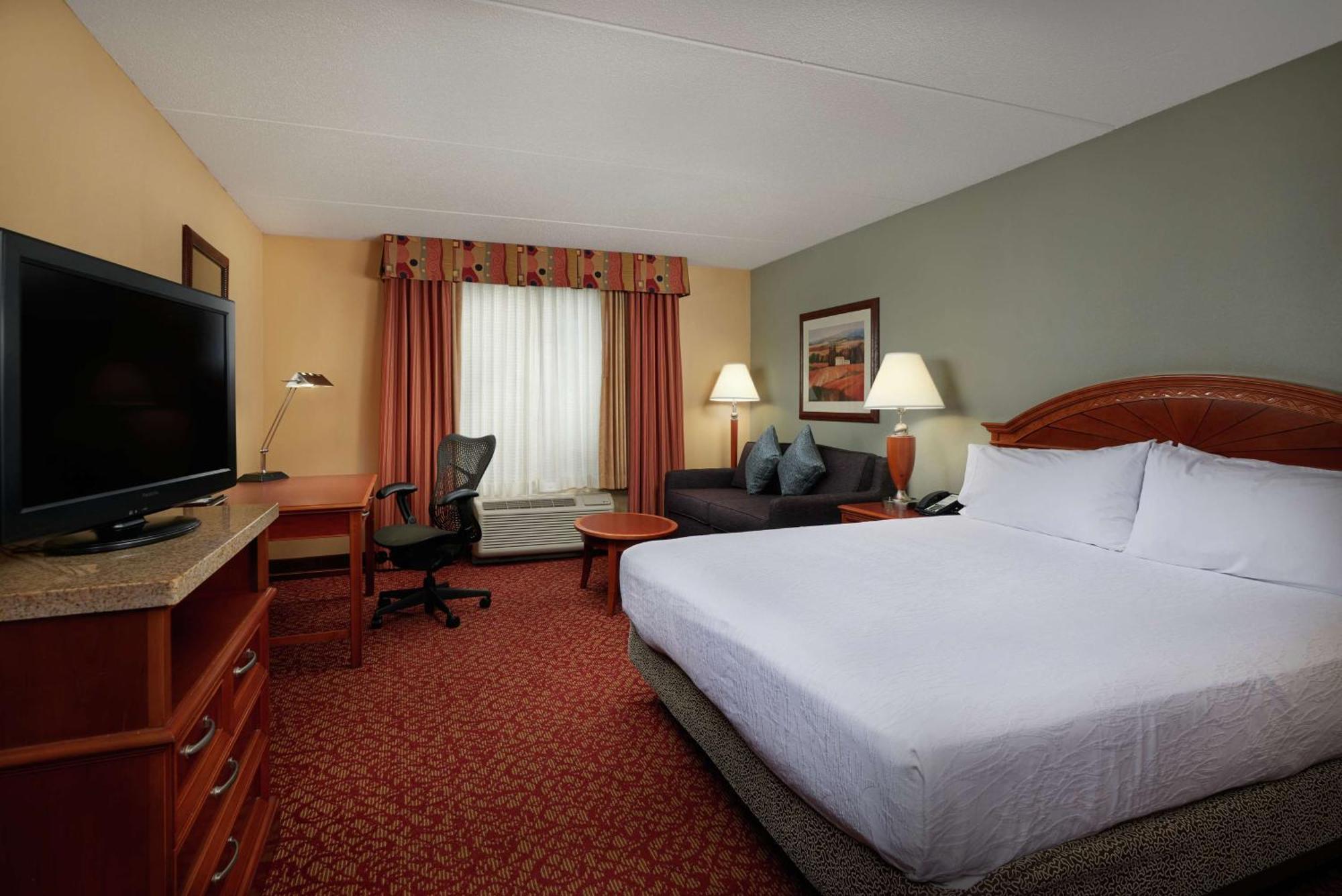 Hilton Garden Inn Newport News Kültér fotó