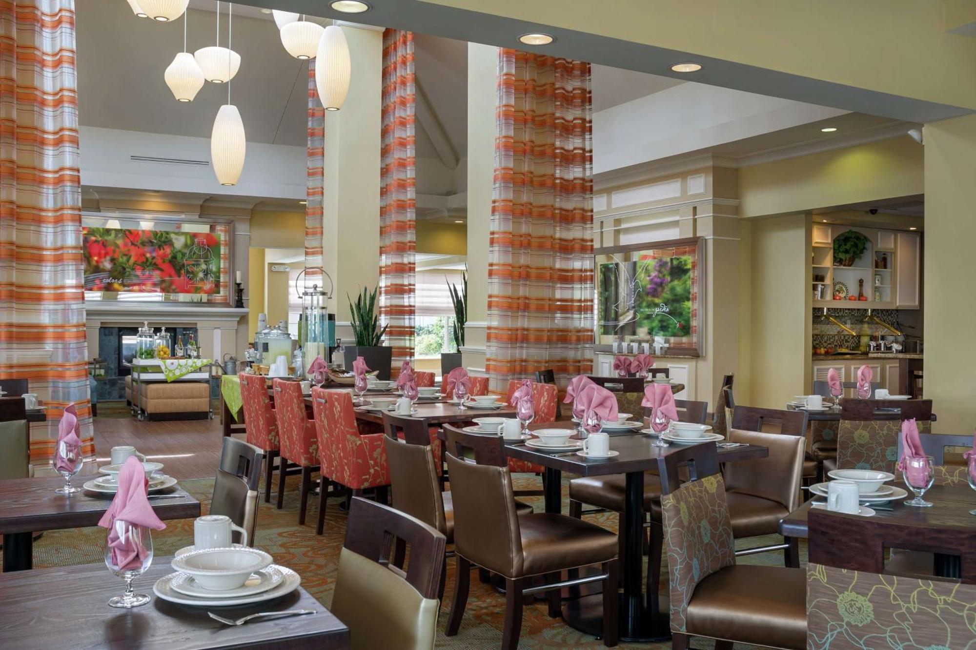 Hilton Garden Inn Newport News Kültér fotó