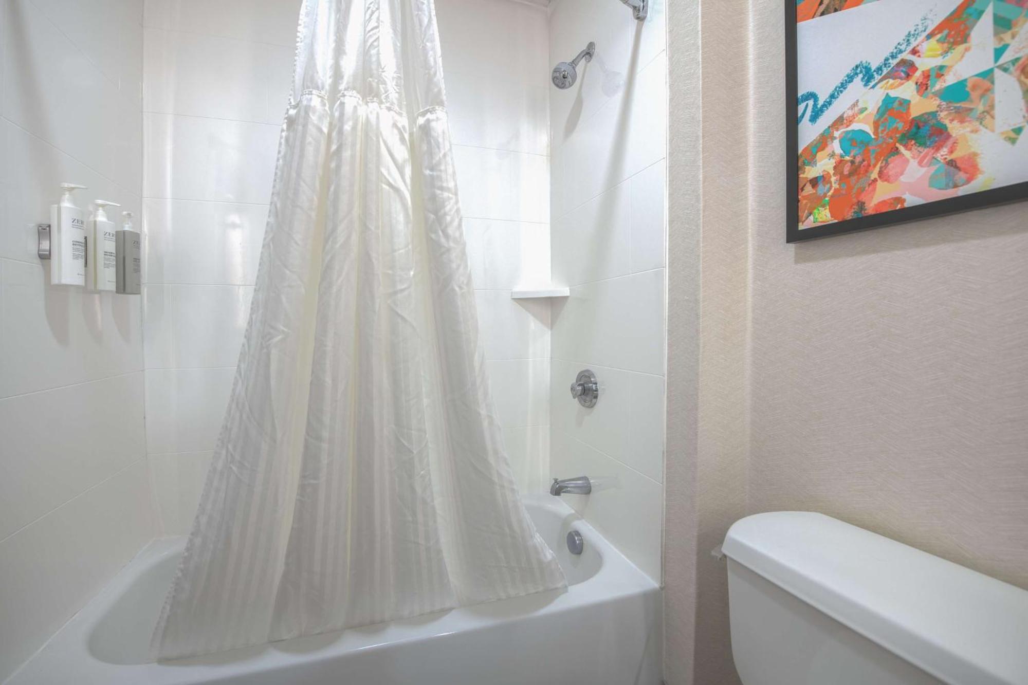 Hilton Garden Inn Newport News Kültér fotó